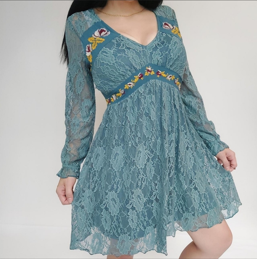 Miami Francesca Lace Embroidery Boho Mini Dress Teal Flowy XS Fairy Free Spirit